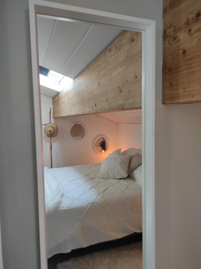 Campagne Et Jacuzzi ... C'Est Cosy Le Bumble Bee ! Villa Panossas ภายนอก รูปภาพ