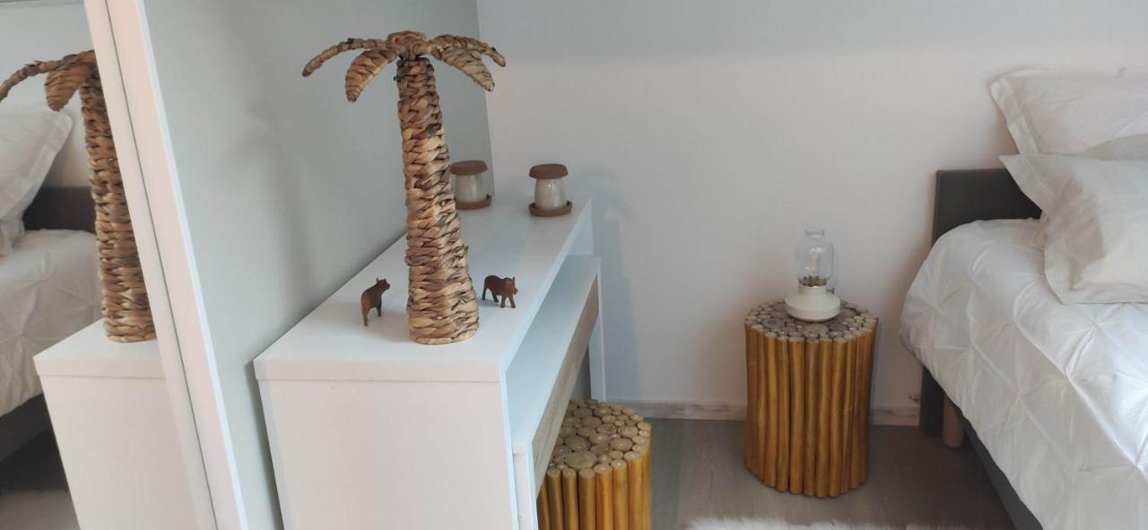 Campagne Et Jacuzzi ... C'Est Cosy Le Bumble Bee ! Villa Panossas ภายนอก รูปภาพ